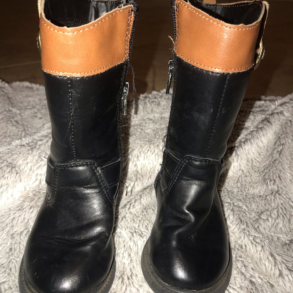 Toddler boots size 6